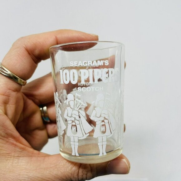 100 Pipers Shot Glass Seagram Scotch Whisky 2oz Clear Logo Drink Souvenir Small - Picture 10 of 12